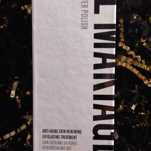 IL Makiage Anti-aging Skin Renewing Exfoliating Treatment 80 ml plus free Gift!